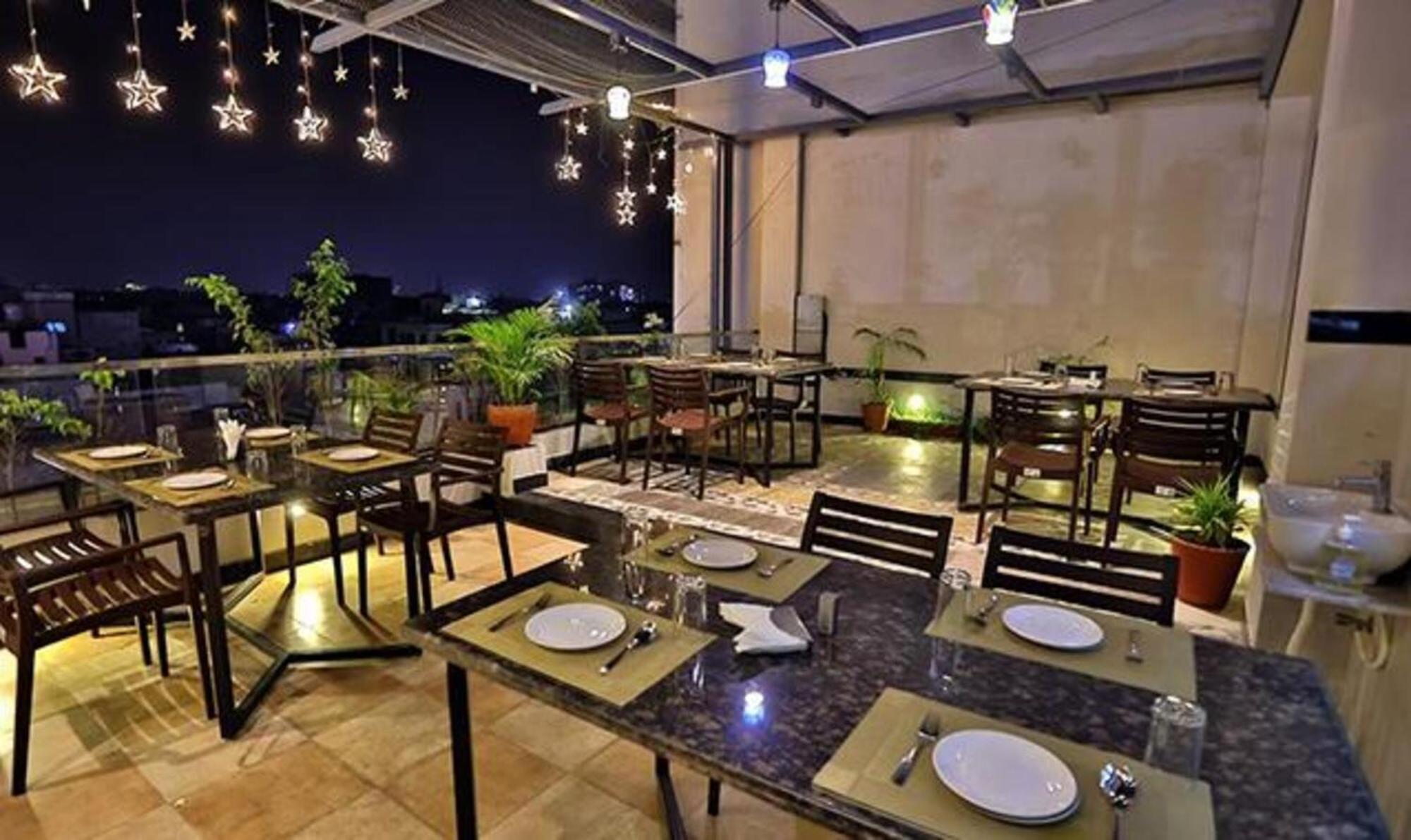 Hotel Shree Dev Prime Udaipur Buitenkant foto