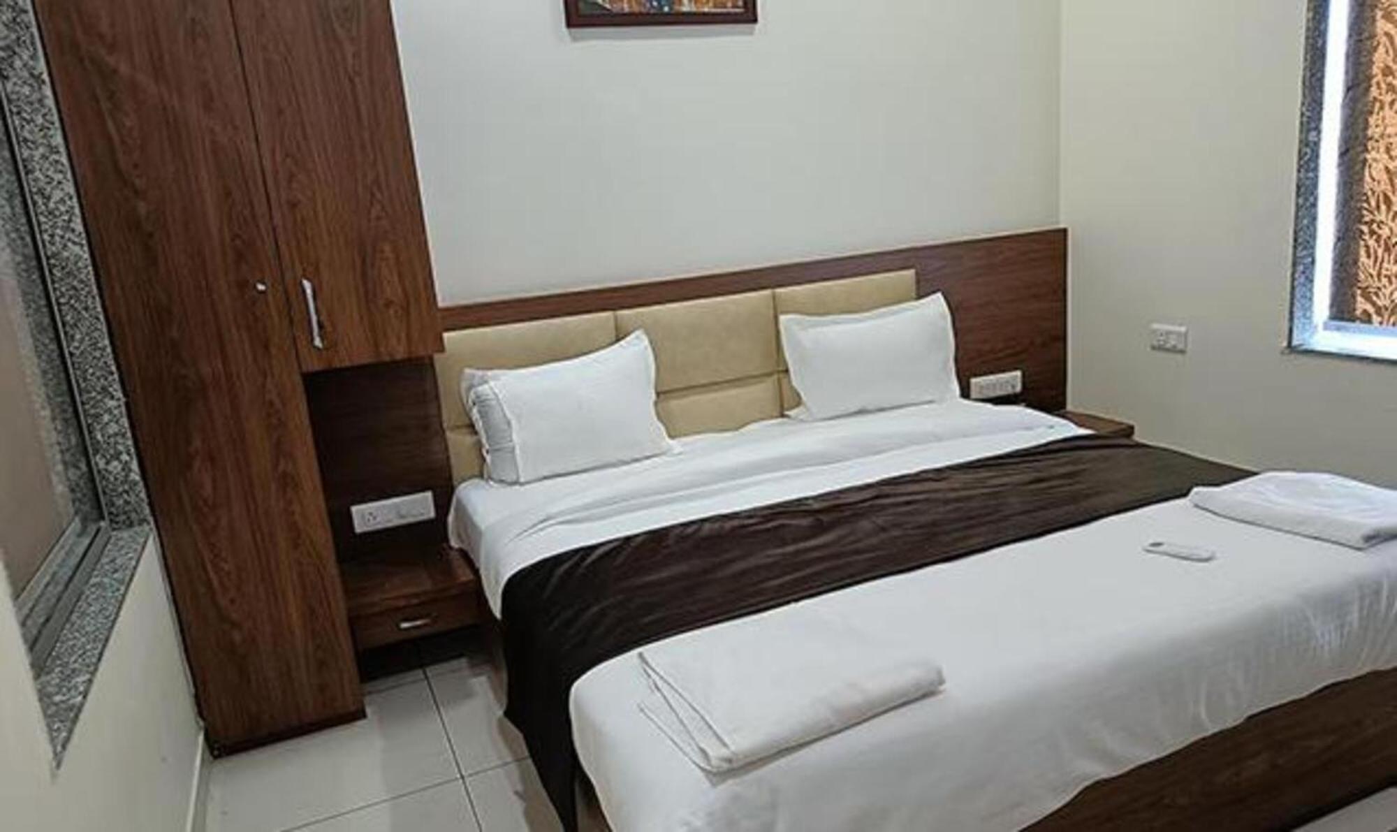 Hotel Shree Dev Prime Udaipur Buitenkant foto