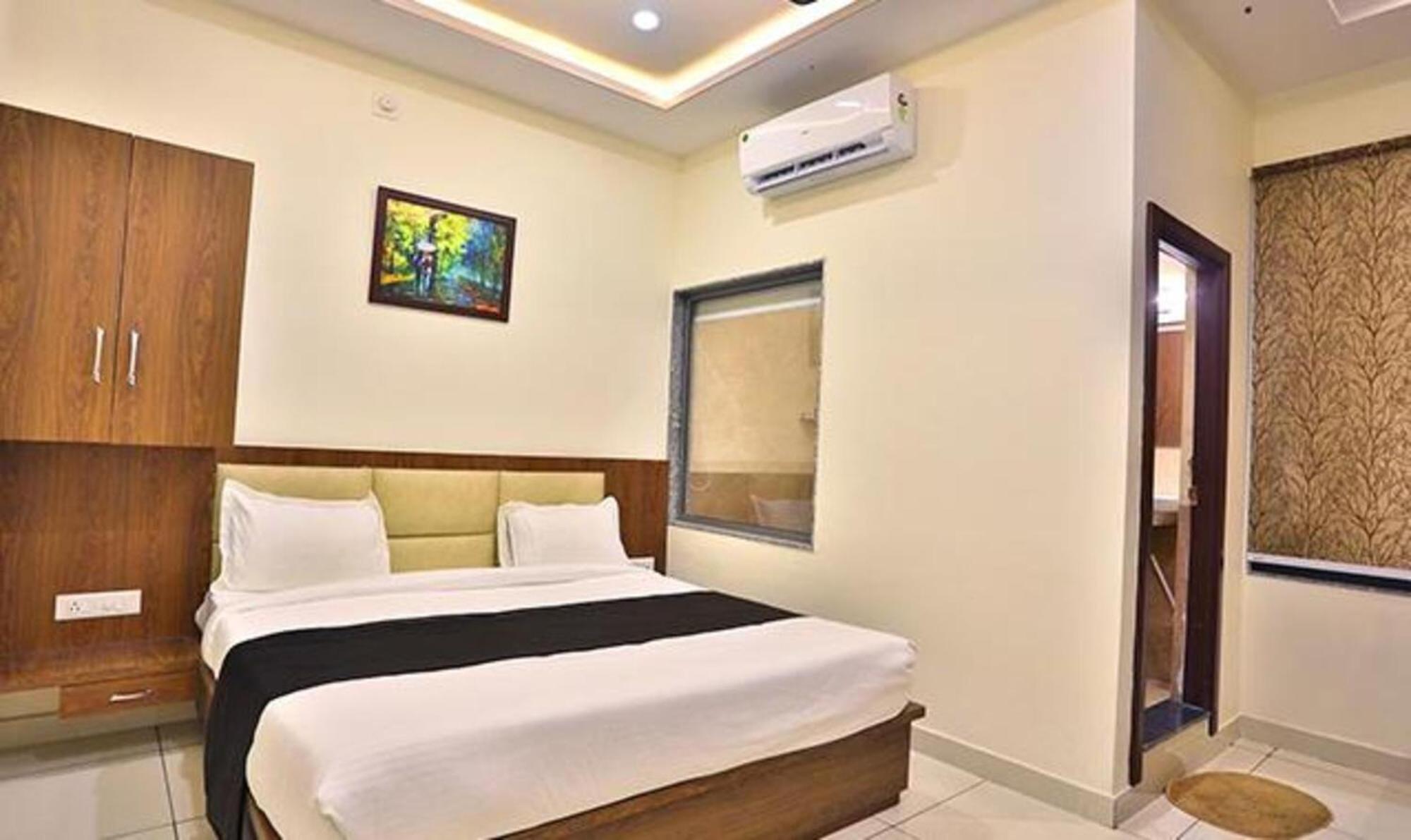 Hotel Shree Dev Prime Udaipur Buitenkant foto